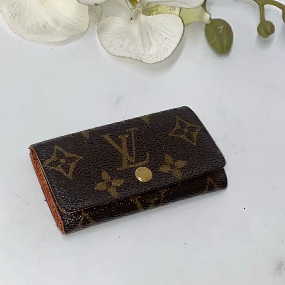 Authentic Louis Vuitton Monogram 4 Key Wallet - Picture 2 of 11